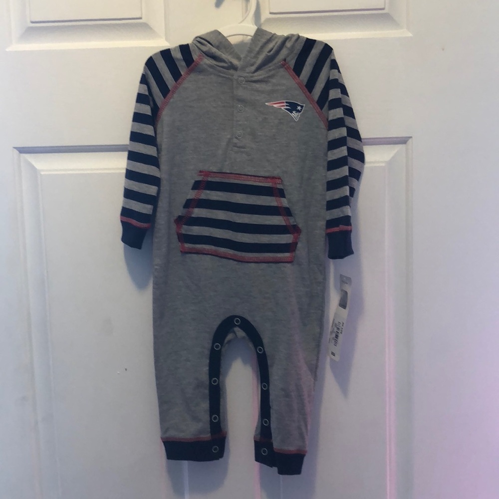 Patriots one piece suit 6/9 months